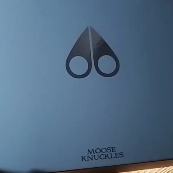 Moose knuckle Jacket For Youth Kids. Size 7-8 (S) - Picture 4 of 4